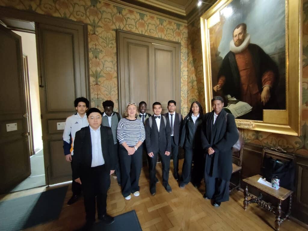 Visite de l’Hôtel Groslot : une immersion dans l’histoire d’Orléans 1 IMG20250602100325