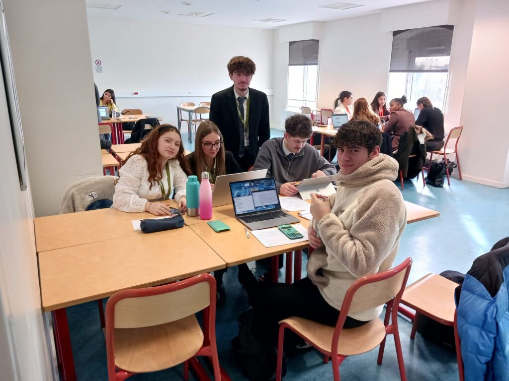 WhatsApp Image 2025 11 28 at 18.48.383